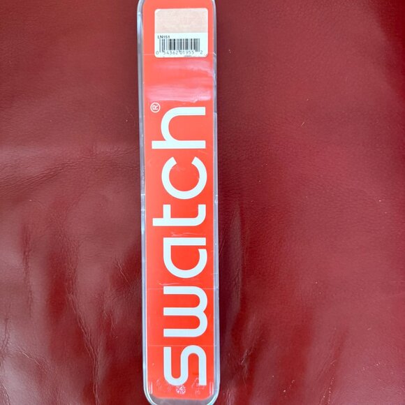 Swatch Watch in case, Excellent used condition - Picture 3 of 3